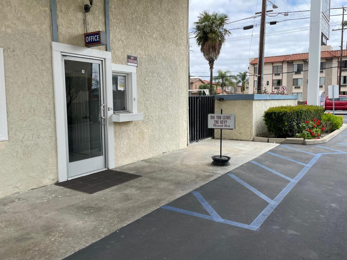 Villa Inn Anaheim Ngoại thất bức ảnh